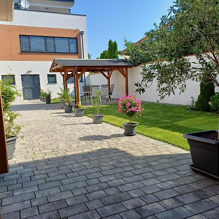 אילמיץ Appartments Gartenblick מראה חיצוני תמונה